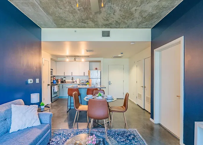 Apartment Cozy 2br Near Dt With Balcony Gym Pool Parking Wd *